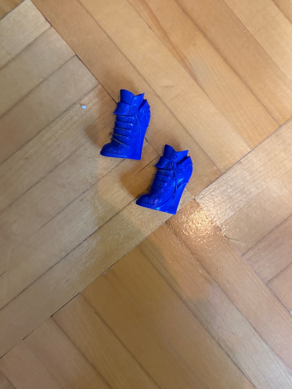 monster high clawdeen coffin bean shoes